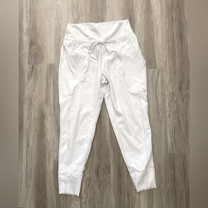 White high waisted Fabletics joggers, Sz small